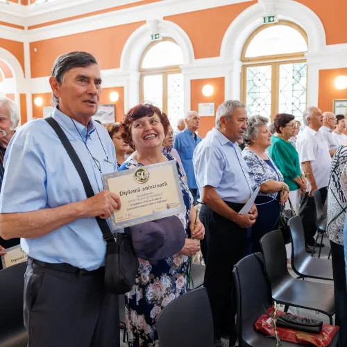 Primăria Cluj-Napoca a premiat 96 de cupluri la 50 de ani de căsătorie