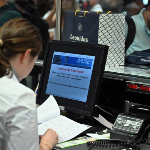 Arestat un bărbat după atacul cibernetic care a paralizat aeroportul Heathrow și alte aeroporturi europene