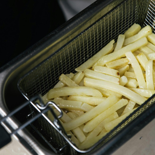 Fetești amenajează puncte de colectare pentru ulei alimentar uzat