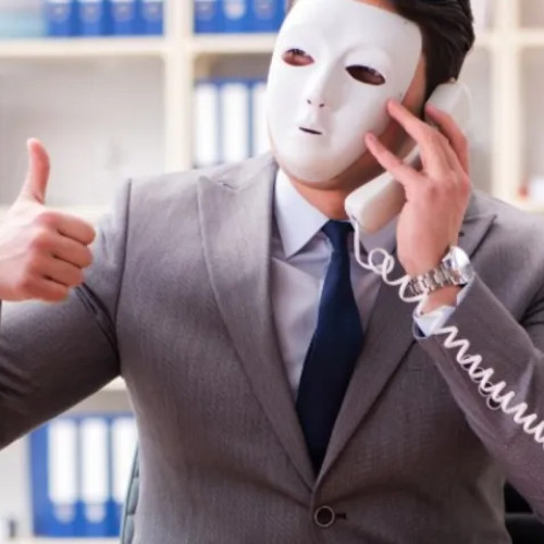 Șapte persoane cercetate pentru înșelăciune pe OLX cu prejudiciu de peste 41.000 lei