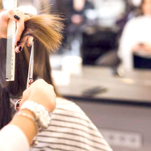 Polițiștii au verificat peste 100 de saloane din Hunedoara pentru evaziune fiscală