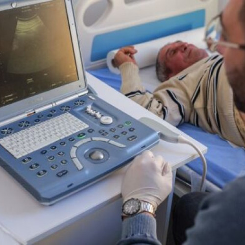 Caravana „Nu am făcut destul” oferă testări gratuite pentru bolnavii din mediul rural în 2025