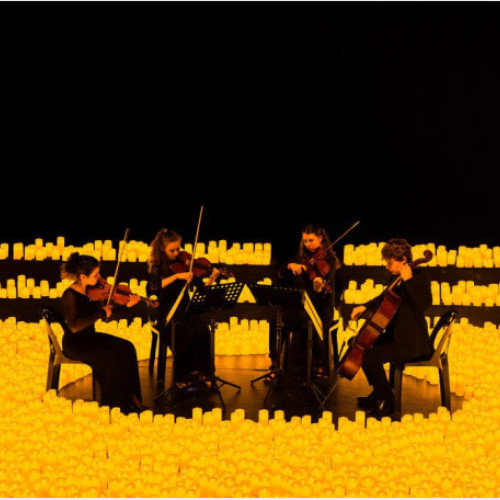 Candlelight aduce concerte live la lumina lumânărilor în Sinagoga Neologă din Oradea