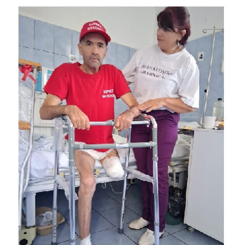 Voluntarii Asociației Suflete deschise au sprijinit un pacient din Huși în dificultate