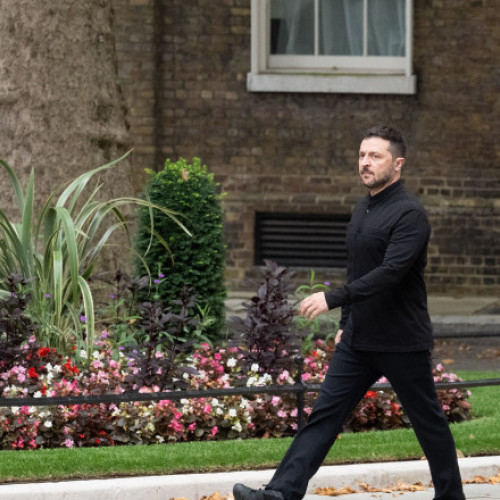 Zelenski nu vrea să conducă Ucraina după pace și va cere alegeri în Parlament