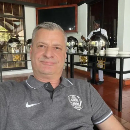 CFR Cluj primise interdicţie la transferuri din cauza unor datorii către Fiorentina