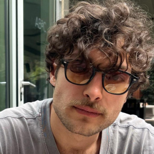 Actorul Toto Dumitrescu plasat în arest la domiciliu după un accident în Capitală