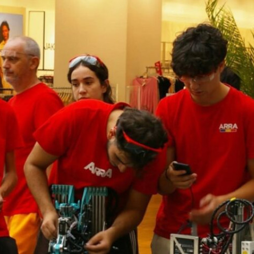 Elevii din Buzău pot crea roboți imaginari într-o competiție 3D inedită