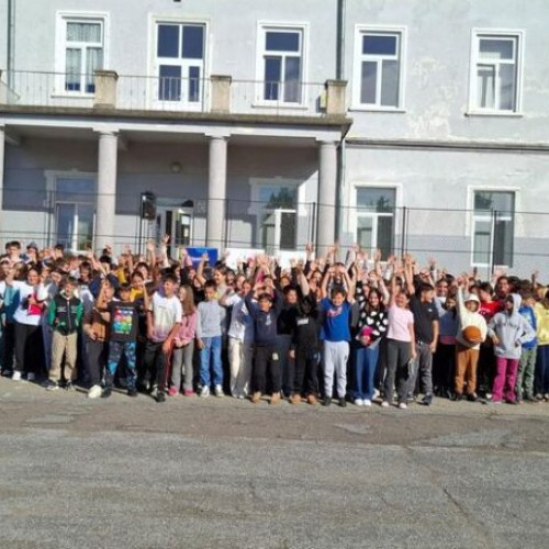 Șase școli încep un concurs pentru colectarea deșeurilor reciclabile