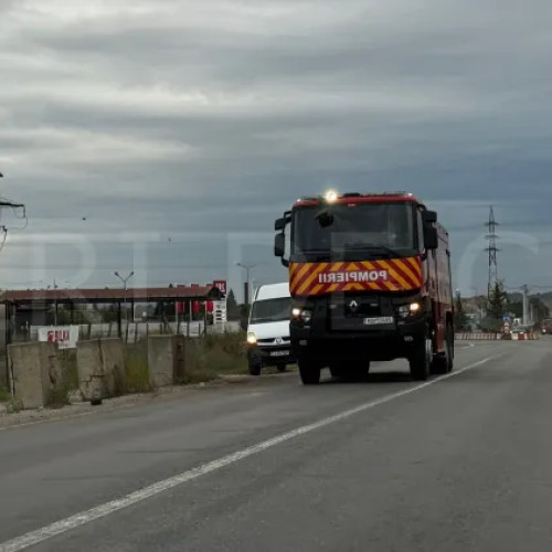 Un camion a luat foc pe Autostrada A3, circulația este îngreunată