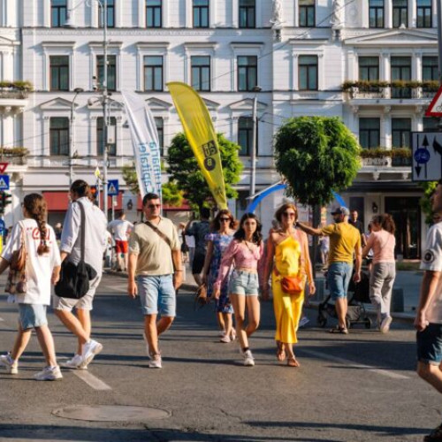 Calea Victoriei și alte străzi din București devin spații culturale în weekend