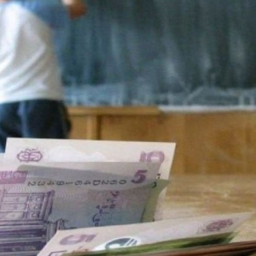 Ministerul Educației propune stimulente financiare pentru elevii cu media 10 la examenele naționale 2025