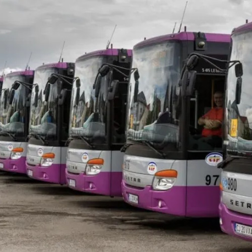 Studenții din Cluj-Napoca beneficiază de transport public gratuit în anul universitar 2025-2026