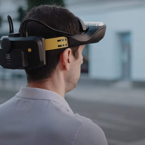 Dotlumen oferă gratuit ochelari inteligenți pentru nevăzători în România