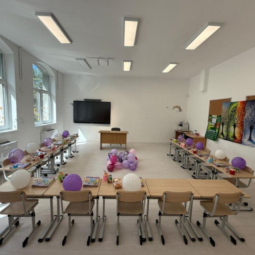 Finalizată reabilitarea sălilor de clasă din școala Nicolae Bălcescu