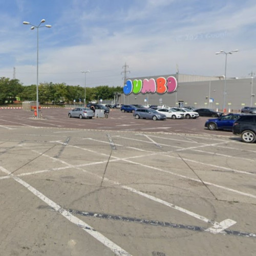 Judecătoria Constanța a respins plângerea unui șofer sancționat pentru conducere agresivă în parcarea Jumbo