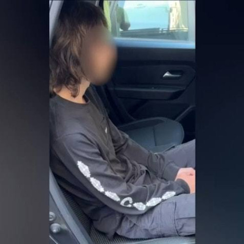 Adolescent reținut pentru 30 de zile după trimiterea de emailuri amenințătoare către instituții