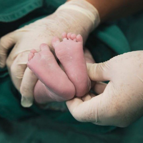 Familie din Botoșani trece prin durere după nașterea unui copil mort