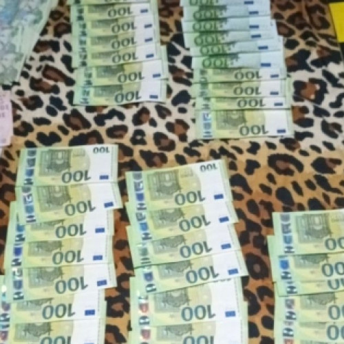 Șapte bărbați din Bihor, percheziționați pentru spargeri în Arad