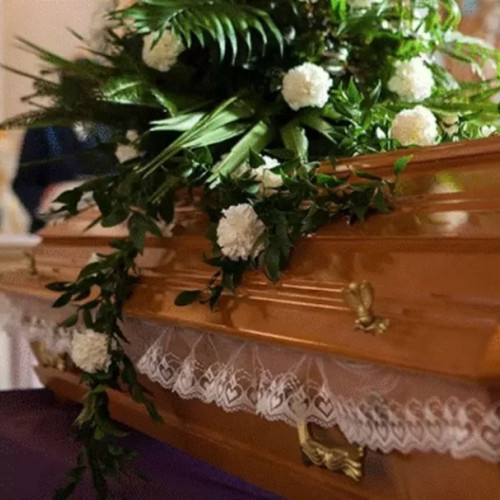 Un tânăr din Argentina a apărut viu la propria înmormântare după o greșeală