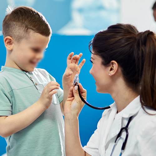 Aproape jumătate din posturile de rezidențiat 2025 sunt dedicate pediatriei