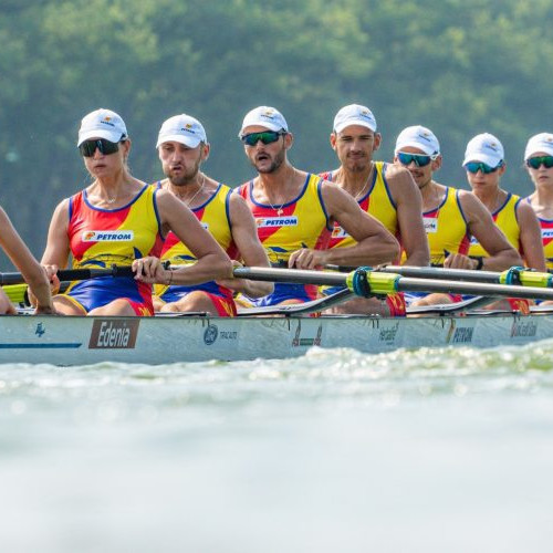 Echipajul mixt de 8+1 al României a cucerit aurul la Campionatul Mondial de Canotaj
