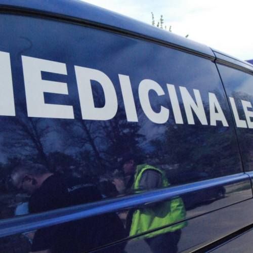 Bărbat găsit decedat în apartamentul său din Râmnicu Vâlcea