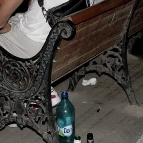 Locuitorii din Cluj cer intervenții pentru persoanele fără adăpost din parcarea de pe strada Ioan Alexandru