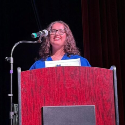 Buzoiana Alexandra Gheorghe admisă în Societatea Națională de Onoare pentru Muzică Tri-M