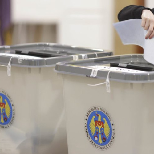 Moldova votează pentru integrarea europeană, PAS câștigă majoritatea parlamentară
