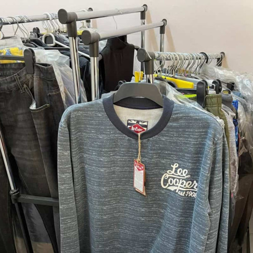 Polițiștii din Alba au sancționat agenți economici pentru bunuri contrafăcute și evaziune fiscală