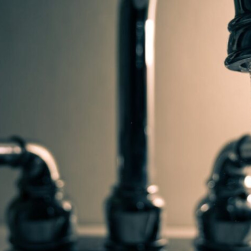 Cum să prelungești performanța panourilor solare pentru apă caldă