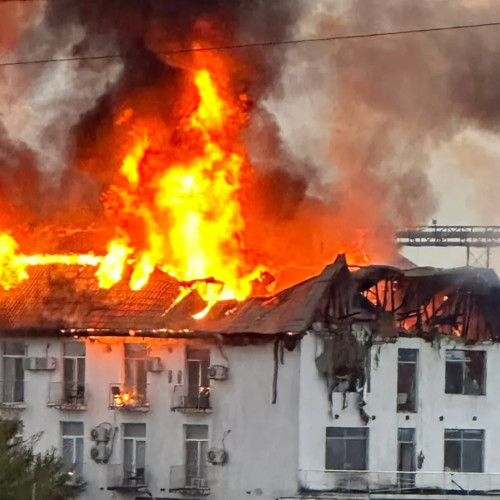 Două tinere din Nepal au murit într-un incendiu la un hotel din Prahova