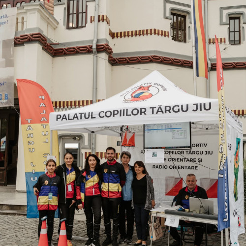 Palatul Copiilor Târgu Jiu a participat la Noaptea Cercetătorilor ReCoNnect 2025