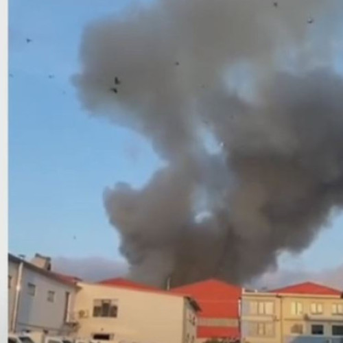 Un muncitor rănit în explozia de la Kronospan Sebeş a murit la spital