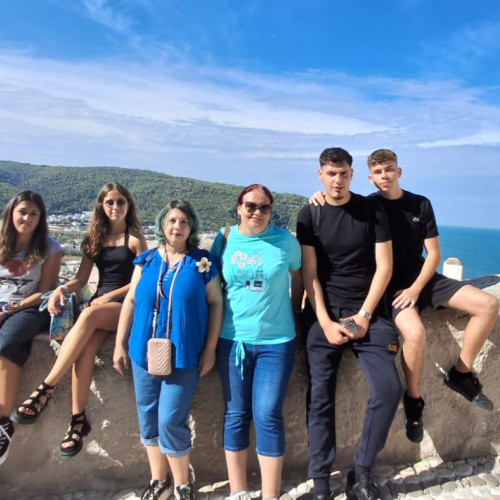 Elevii români participă la un proiect Erasmus+ despre energii regenerabile în Italia