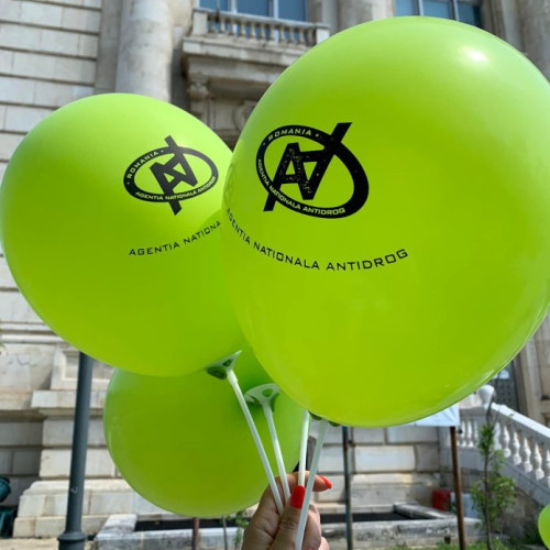 Un polițist antidrog de la București, reținut pentru cumpărare de informații despre anchete