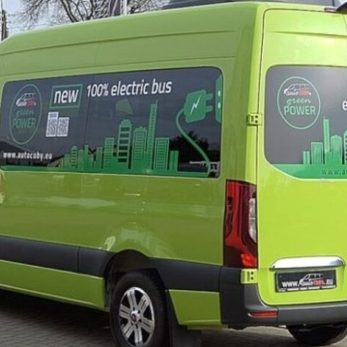 Consiliul Județean cumpără microbuze electrice pentru elevi fără costuri din bugetul propriu