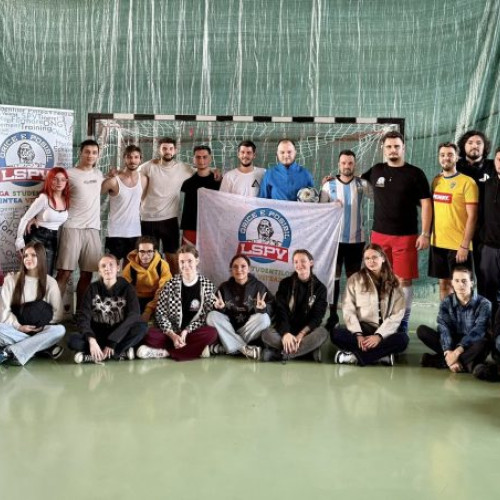 Centru Universitar Nord din Baia Mare a inaugurat anul universitar cu un meci de fotbal tradițional
