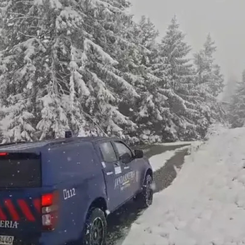 Atenție drumeți: zăpadă abundentă în Munții Maramureșului la final de septembrie