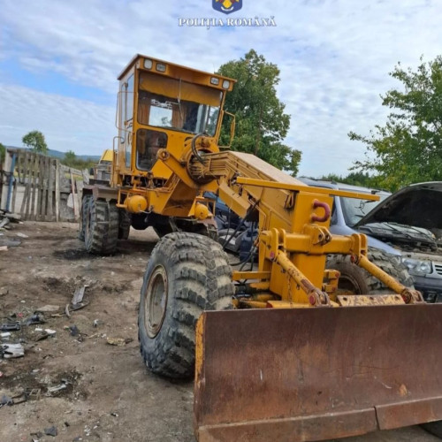 Polițiștii din Hunedoara au descoperit furtul unui autogreder de pe un șantier