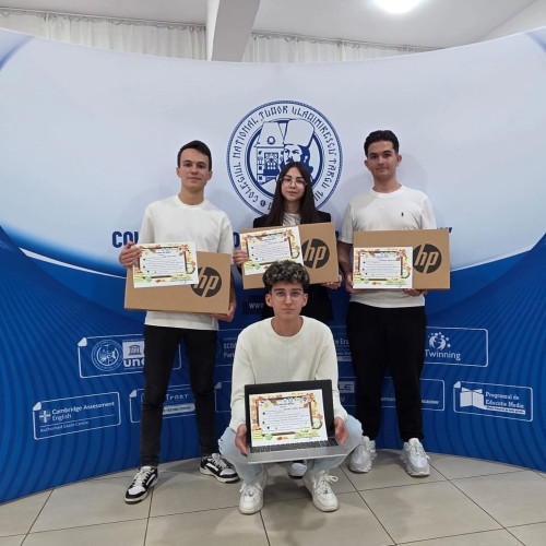 Elevii Colegiului „Tudor Vladimirescu” din Târgu Jiu au câștigat premiul I la Concursul „Tinere Condeie”