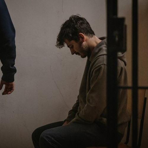 Adolescent acuzat de viol asupra unei minore, arestat preventiv la Lipova