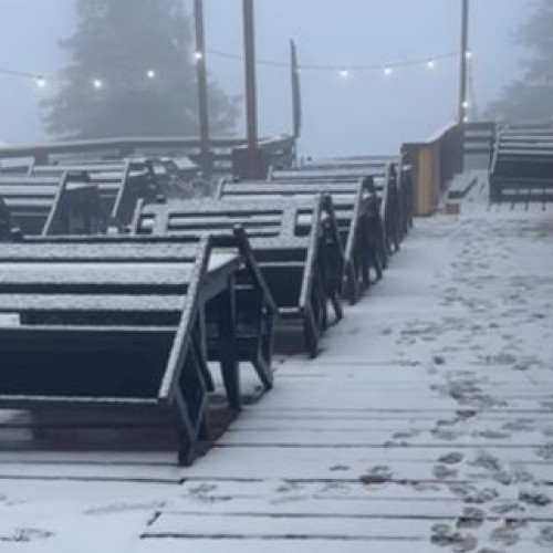 Ninsori și restricții de circulație în mai multe zone montane din România