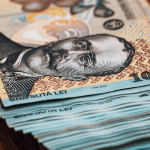 Două tranșe de ajutor financiar pentru 2,75 milioane pensionari cu venituri mici