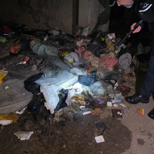 Acțiuni de curățenie pentru siguranța locuitorilor între str. Hărmanului și b-dul Victoriei