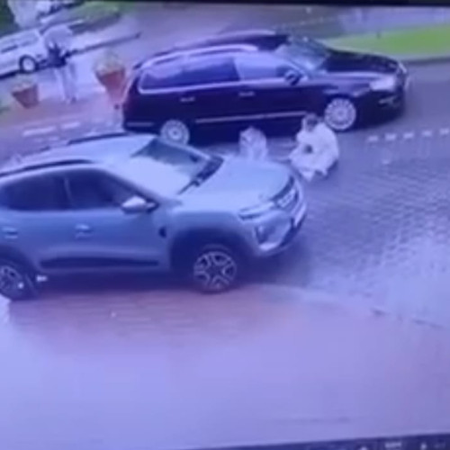 Două fete lovite pe trecerea de pietoni în Dorohoi, una internată cu fractură