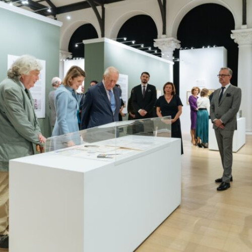 Regele Charles al Marii Britanii, oaspete de onoare la expoziția dedicată Reginei Maria