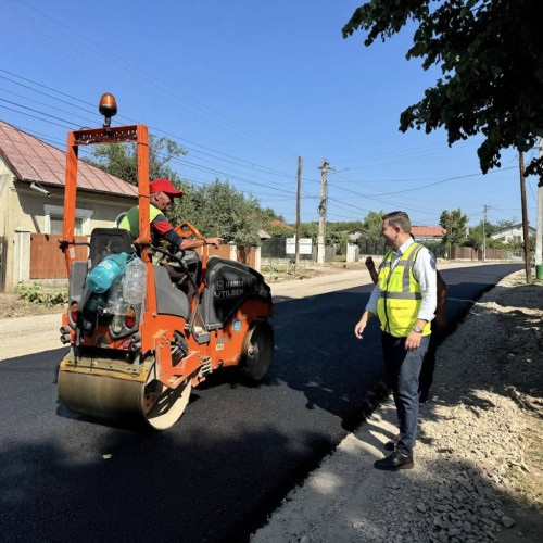 Finalizarea canalizării și reabilitarea drumurilor în satul Săcueni, Gura Ocniței