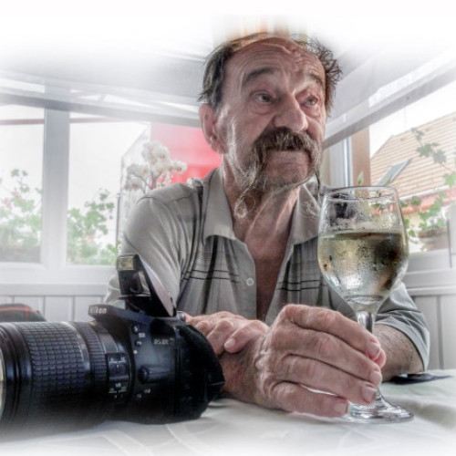 Oradea găzduiește expoziția „Vârste frumoase” de Ziua Internațională a Persoanelor Vârstnice